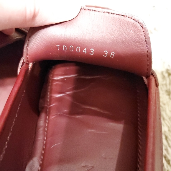 Authentic Louis Vuitton Red Leather Loafers Sz 38 - Picture 4 of 6